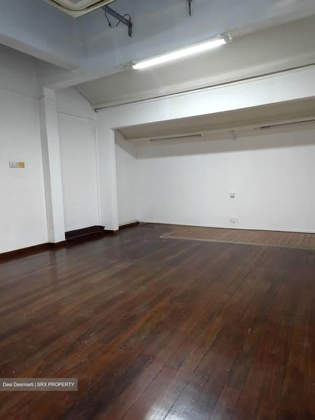 Kandahar Street (D7), Shop House #560554131